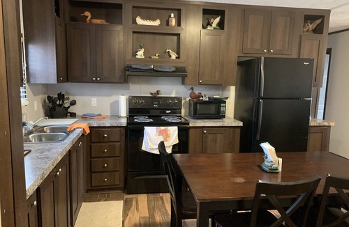 Wynnburg House | The Cabin @ Reelfoot Lake , 4-bedroom mobile home across from Reelfoot Lake