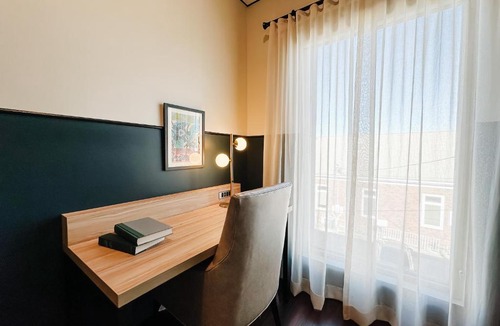 Dalton Hotel | The Carpentry Hotel
