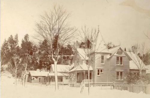 Elberta House | The Glarum House - Gorgeous Historic Home & AC!