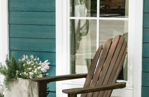 Mount Meigs House | The Guesthouse at The Waters, Walk to Chapel, Pool & Town Square