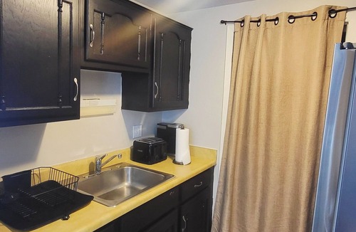 Southfield Condo | The Hideaway: Perfect Place for a Nice Getaway with lots of Fun and Relaxation!