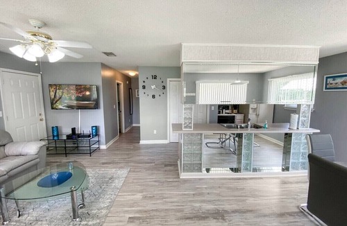 Brent House | The Lakehouse - Pool & Lakefront!