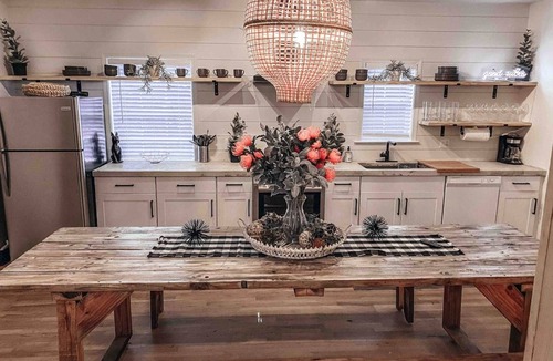 Chosewood Park House | The Modern Farmhouse - 6 bedroom 4 bath - Atlanta Beltline