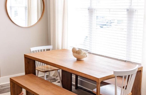 Oxford House | The Oxford Edit Chic 3BR, All En Suites Pool