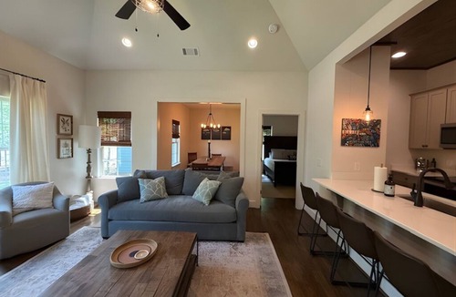 Tallassee House | The Perch at Lake Martin: 3 bedroom house/pool/fire pit/dock/boat launch