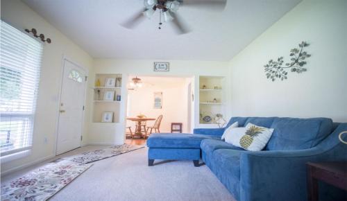 Columbus House | The Pineapple Lady 13min to Fort Benning
