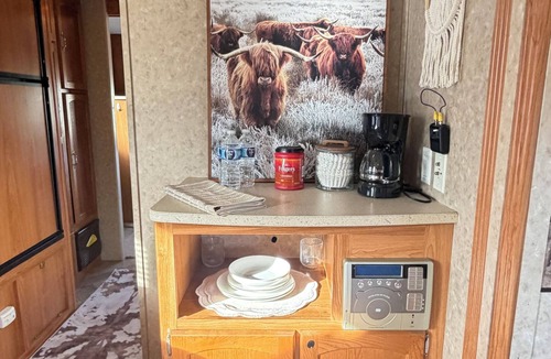 Gautier House | The Refuge- Perfect 1-bedroom recreational vehicle with AC in Gautier