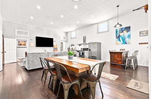 Oconto House | The Waterfront- Game Room!Movie Theatre! 6 Bedrooms! Bunk Room!