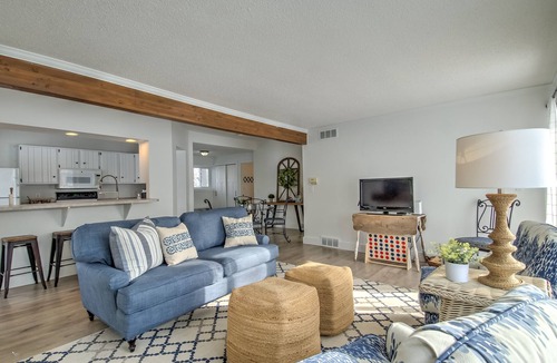 Clarklake House | This newly renovated house has 4 bedrooms & 2 bathrooms in Clarklake Michigan.