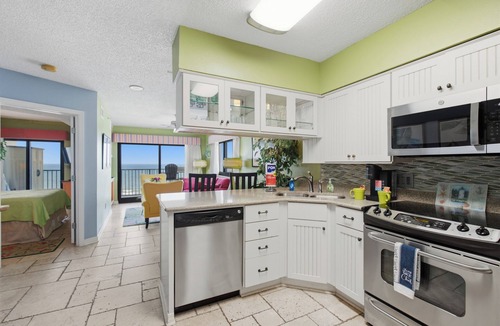 Navarre Beach Condo | Thoughtfully Hosted Gulf-Front Retreat on Quiet Navarre Beach