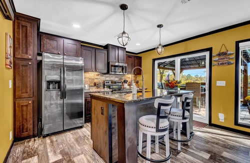 Crane Hill House | Tigua’s Sunrise - Fishing Pontoon + Dock, Pet-Friendly