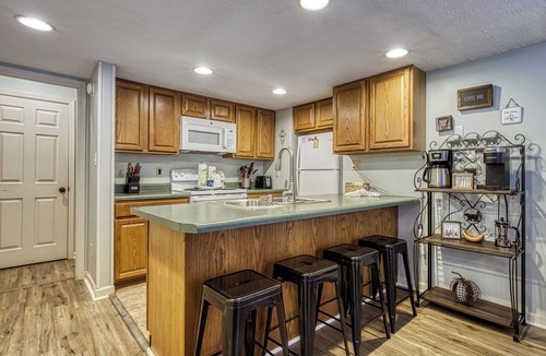 Pigeon Forge Ski Chalet | Timber’s Edge | Family-Friendly 4BR Cabin Near the Parkway 🏡🌲