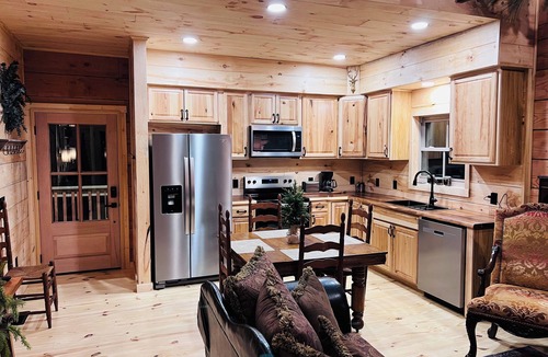 Tullahoma Cabin | Tims Ford Lake Escape - Turkey Creek Cabin #2 with Boat Access.