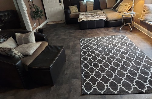 Toledo House | Top Notch Nest-Soothing 4-bedroom,3 bathroom house with Ac in charming Toledo