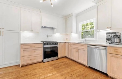 College Park House | Tranquil 5-bedroom house with AC in lovely College Park