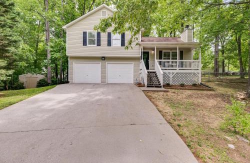 Villa Rica House | Tranquil Hideaway Home - Pet-friendly
