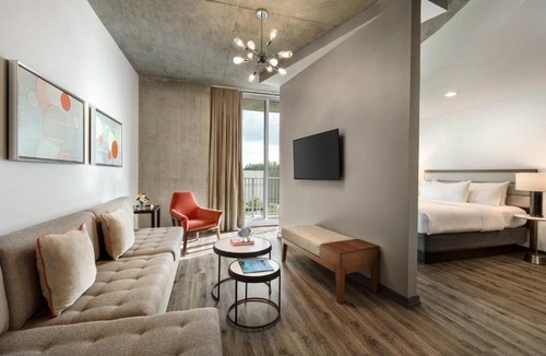 Atlantic Station Area Hotel | Twelve Midtown, Autograph Collection