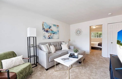 Gibraltar Apartment | Two bedroom apartment - close to Wyandotte, Detroit, and several local parks