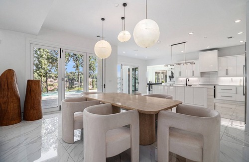 Jonesboro House | Ulommiri Estate