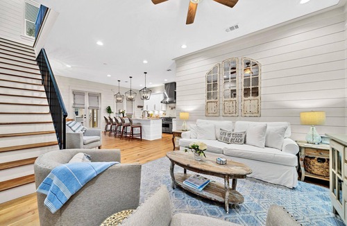 Greenway Park House | Ultimate Beach Retreat w/6-Seater Golf Cart