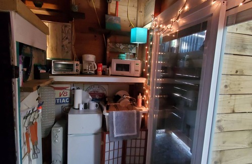 Mobile Apartment | Unique SheShed w/Outdoor Shower close to USA