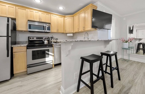 Garden Hills Apartment | Unique Studio w/ Parking+Top Location - 14
