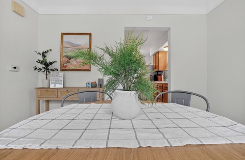 Ottawa House | Updated 3br- Fiber Wi-Fi by Toledo Hospital & UT!