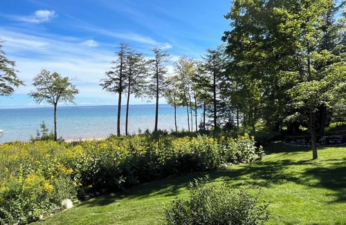 Northport Cabin | Updated 6-Bedroom Retreat on Grand Traverse Bay – Sleeps 14
