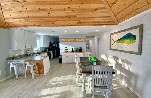 Morgantown House | Updated, Pools & Views