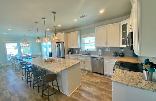 Morgantown House | Upscale, Easy Beach Access, Pools & Pickleball