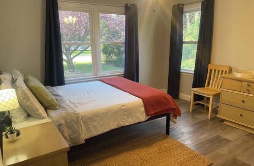 Harbert House | Charming 2-bdrm house with WiFi, outdoor living space , stunning nearby beaches