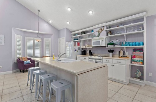 Riviera Beach House | Vera’s Belle Sirene ~ Cozy Pet-Friendly Cottage Near PCB Sands
