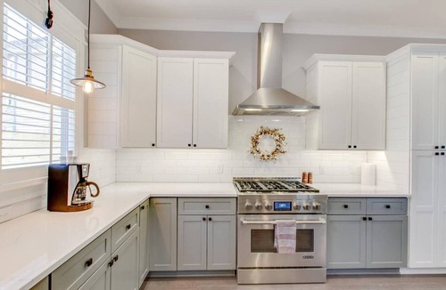 Historic Waverly House | Walk to 12 South! Luxury Big Group Social Home in Waverly