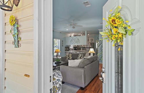 Clipper Cove House | 🏖️Walk to Beach | Great Location | Lule Cottage🏖️
