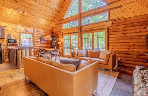 Elk Rapids House | Walk to Downtown Elk Rapids + Steps from East Grand Traverse Bay | Sleeps 6