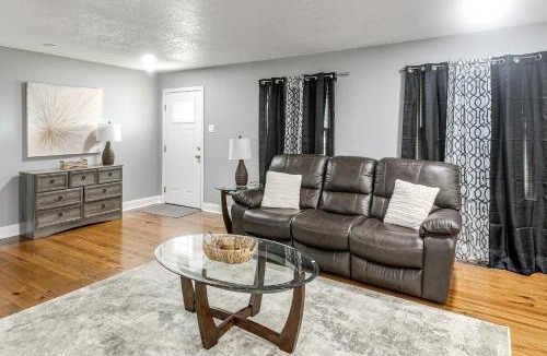 Tifton House | Walk to Tift Regional Health! Refined Home w/Yard