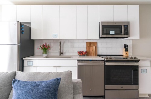 Downtown Jackson Apartment | Walthall Apartments by Barsala
