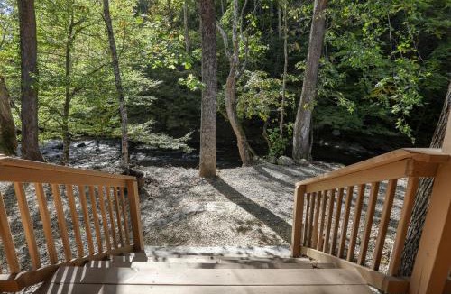 Cosby Ski Chalet | Wandering Creek