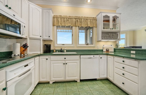 Manistee Condo | Waterfront Condo at Harbor Village