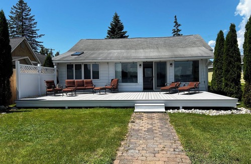 Conway House | Waterfront Crooked Lake Home - Family Friendly 3-Bedroom in Petoskey