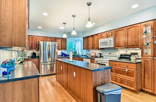 Gladwin House | Waterfront Gladwin Home w/Deck + Fire Pit!