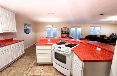 Grande Lagoon Lakes House | Waterfront Grand Lagoon Home with Boat Parking