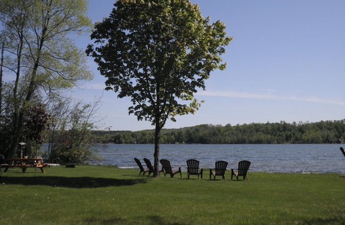 Lake Leelanau Cottage | Waterfront Hideout Lake Leelanau-The Best of Leelanau County