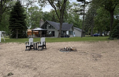 Pigeon House | Waterfront retreat; open concept; remodeled; perfect for large families!
