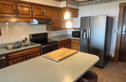 Menominee House | Waterfront View Lake Michigan - Building Family Memories!