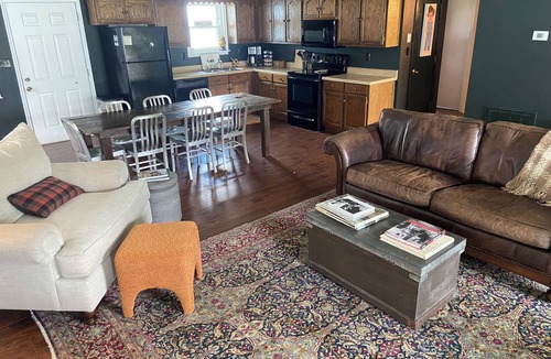 Leesburg House | Waterside cottage, private dock, Fishing,Hiking,Climbing,Waterfalls,Sunsets