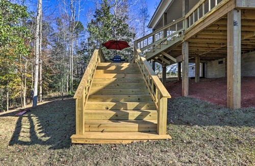 Eufaula House | White Oak Creek Home w/Views, Deck & Pool Access!