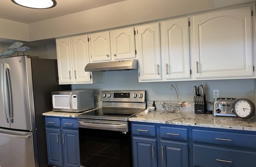 Frankfort Condo | WONDERFUL UPDATED CONDO - HARBORVIEW ON MAIN STREET