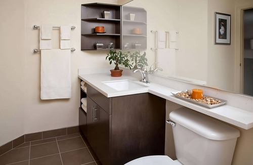 Southfield Hotel | Your Relaxing Getaway Awaits! Family-friendly Room w/Kitchen, Free Parking