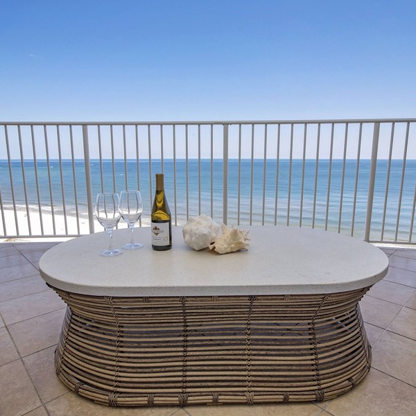 Better Than The Ritz ~ Welcome basket ~ 1302C